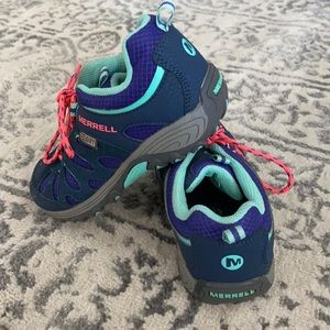 Merrill Kids Chameleon waterproof shoes size 12